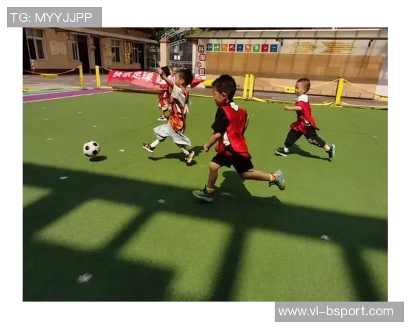 快乐童年在绿茵场小孩子们的足球游戏与友谊的成长之旅